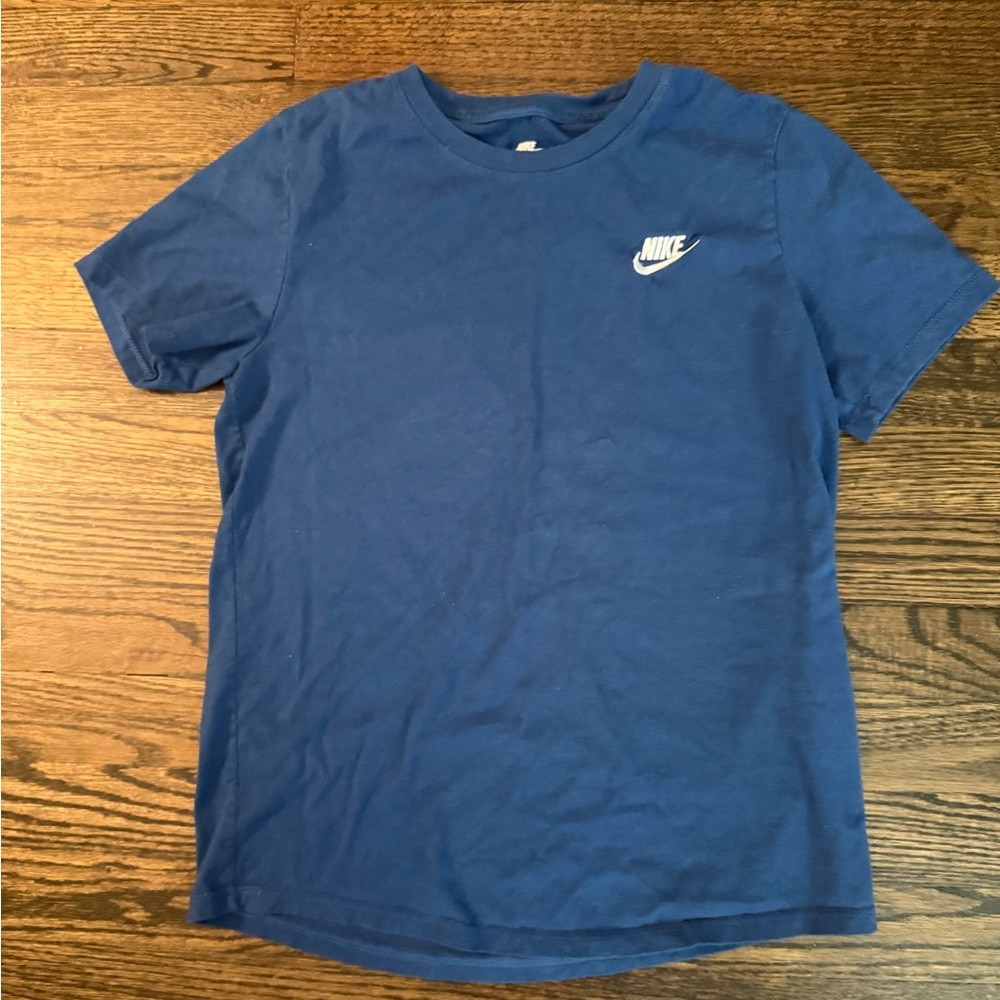 Nike Blue Short Sleeve Tee Classic Fit